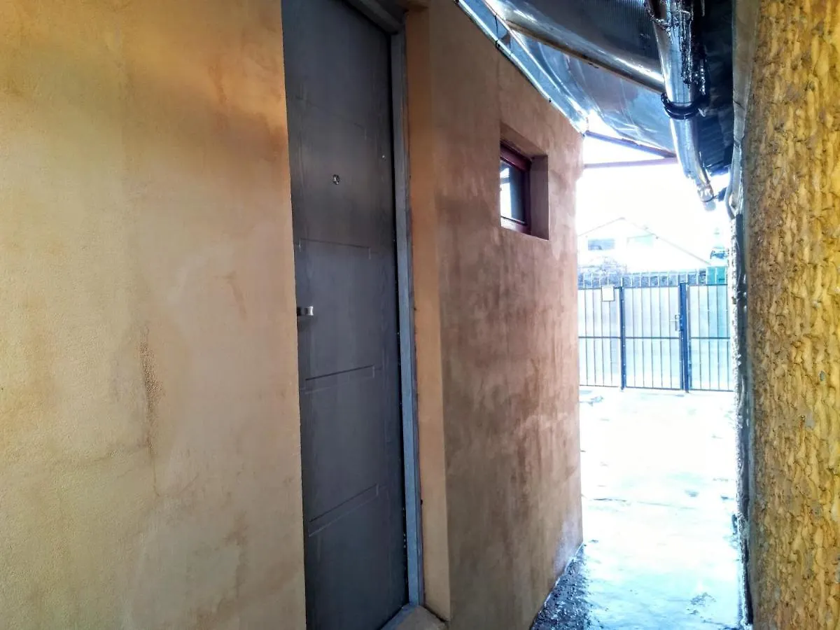 Case de vacanță Two Rooms Rustic House - Self Check-In Bucureşti